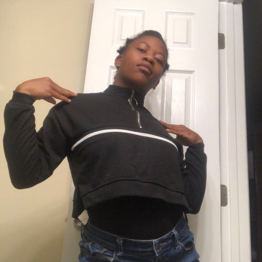 Black with white stripe, chic, crop top Jacket